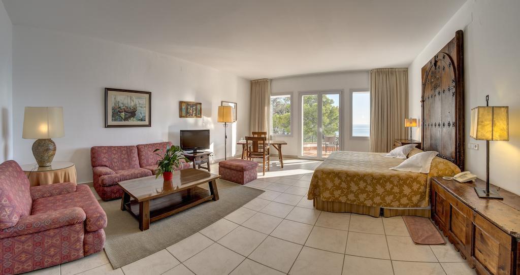 Hotel Rocamar Кадакес Екстериор снимка