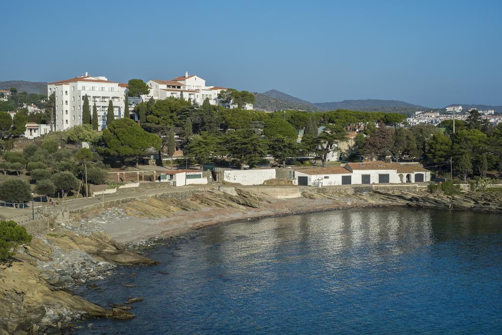 Hotel Rocamar Кадакес Екстериор снимка