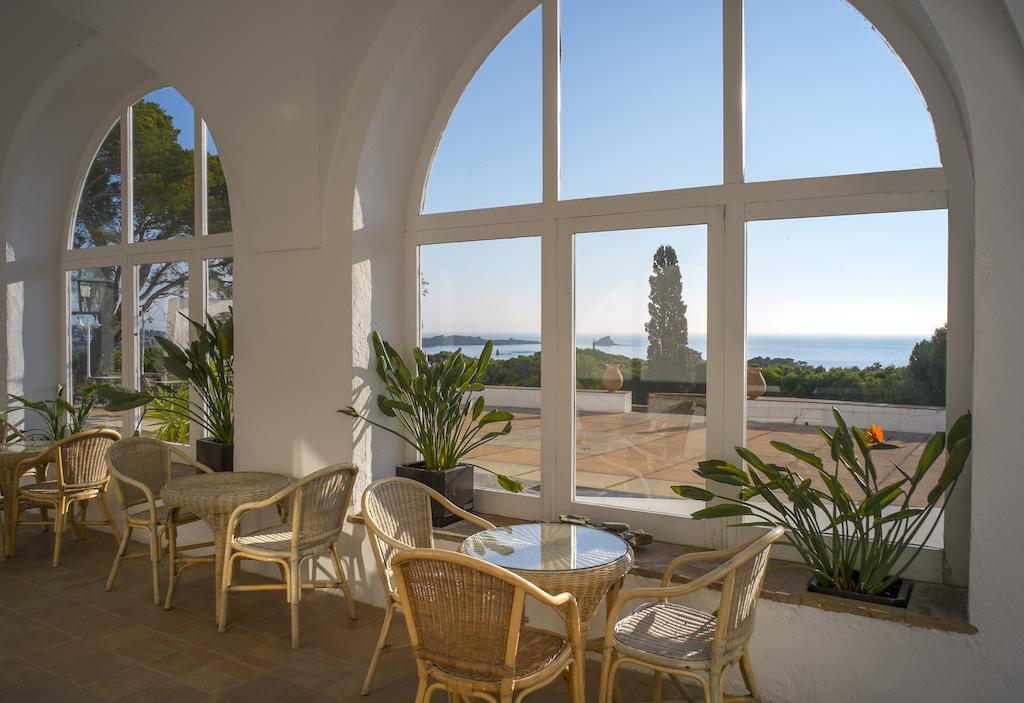 Hotel Rocamar Кадакес Екстериор снимка
